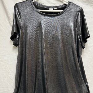 Silver Gap T-Shirt